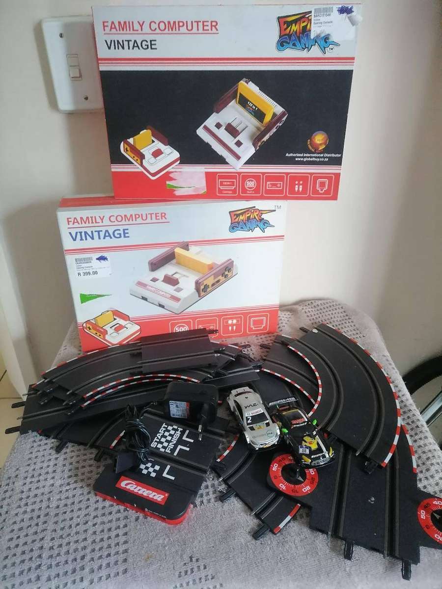 Lot of untested TV games, scale electric cars etc.