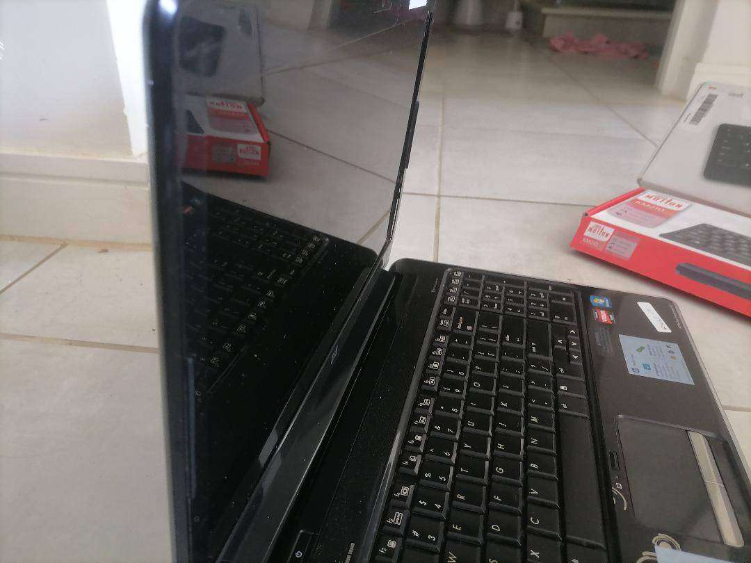 LAPTOP AND ELECTRONICS LOT