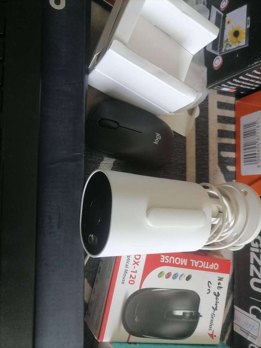 LOT OF ELECTRONICS(DEFECTIVE/UNTESTED)