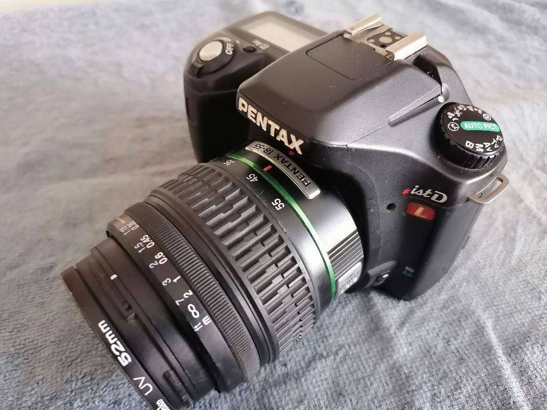 Pentax K5 DSLR Camera with Lens