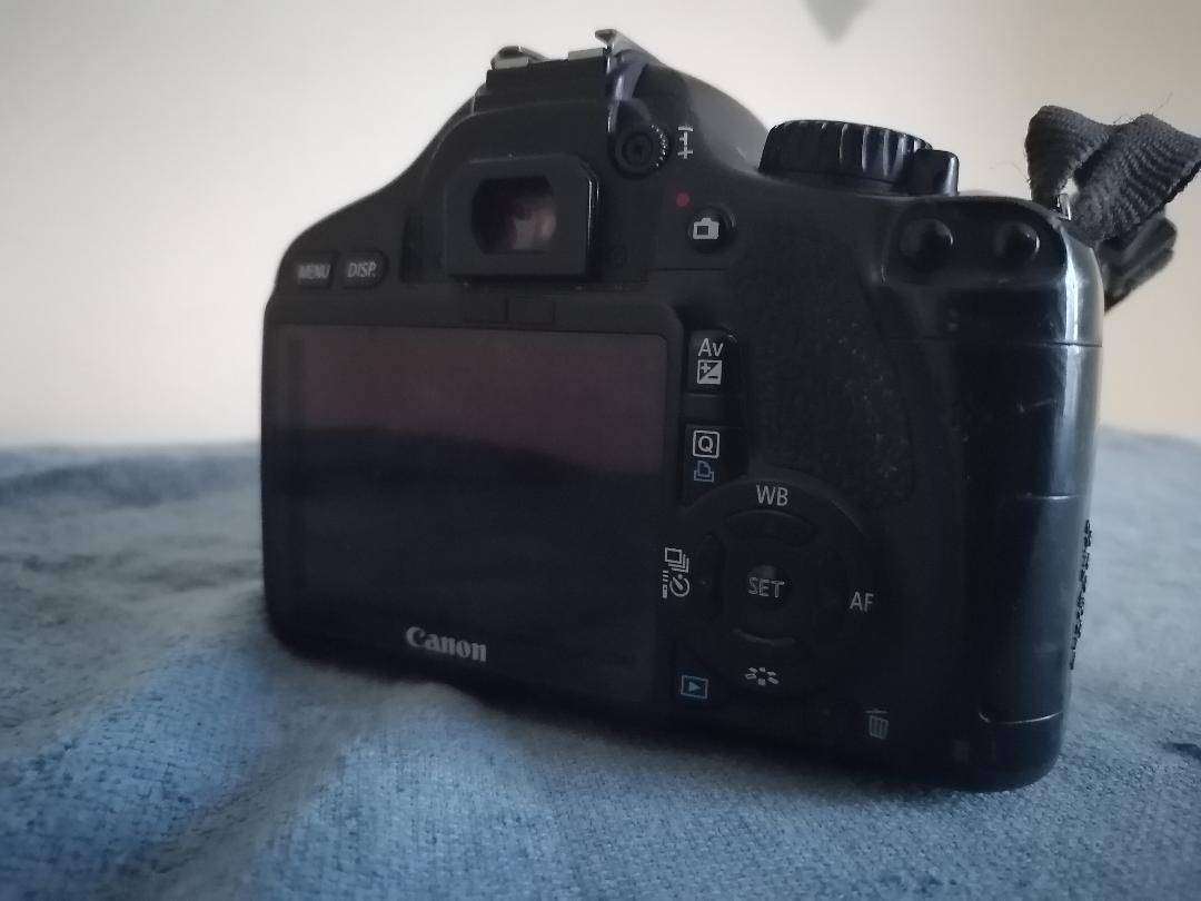 CANON EOS 550D CAMERA AND LENS