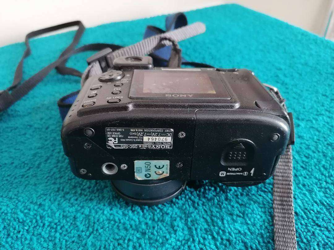 Canon camcorder + Sony camera (one bid for both)