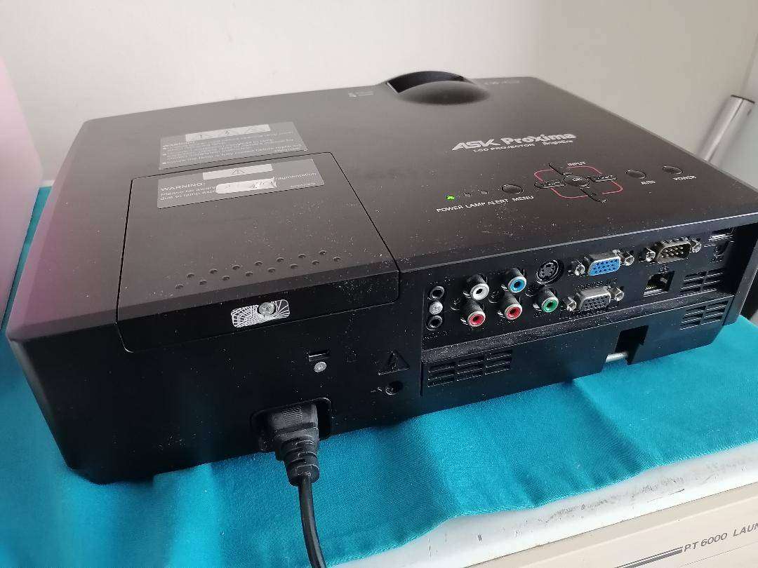 ASK Proxima C2455 XGA LCD,HDMI PROJECTOR(READ AD)