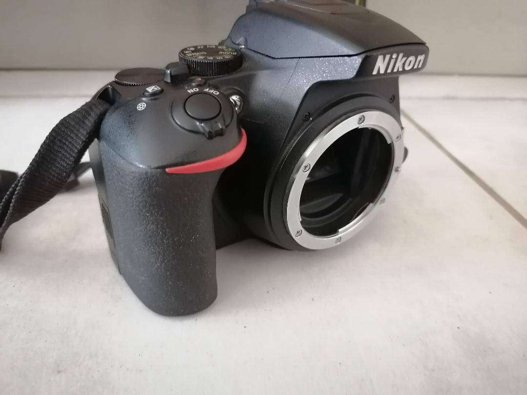 Nikon D3500, 24.2 Mpx Dslr Camera Body(excellent condition.working)