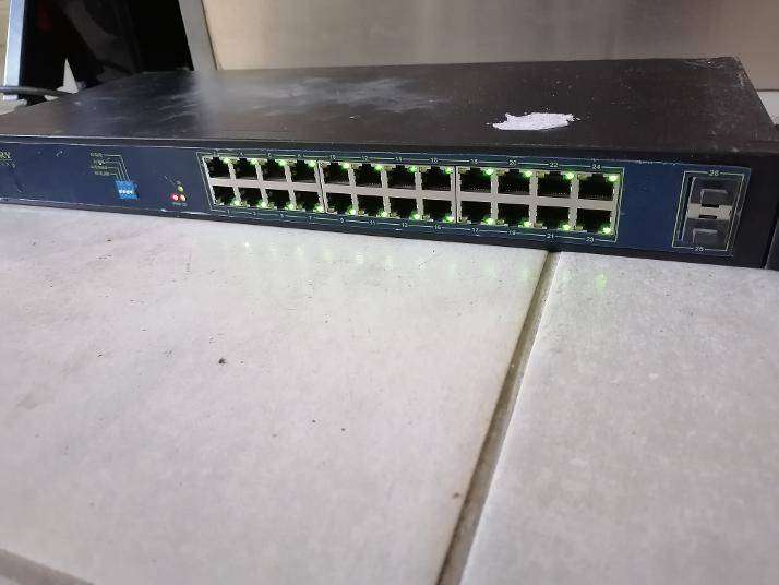 DuxNet DUX1024G is a 24-port Gigabit Ethernet PoE+ Unmanaged Switch
