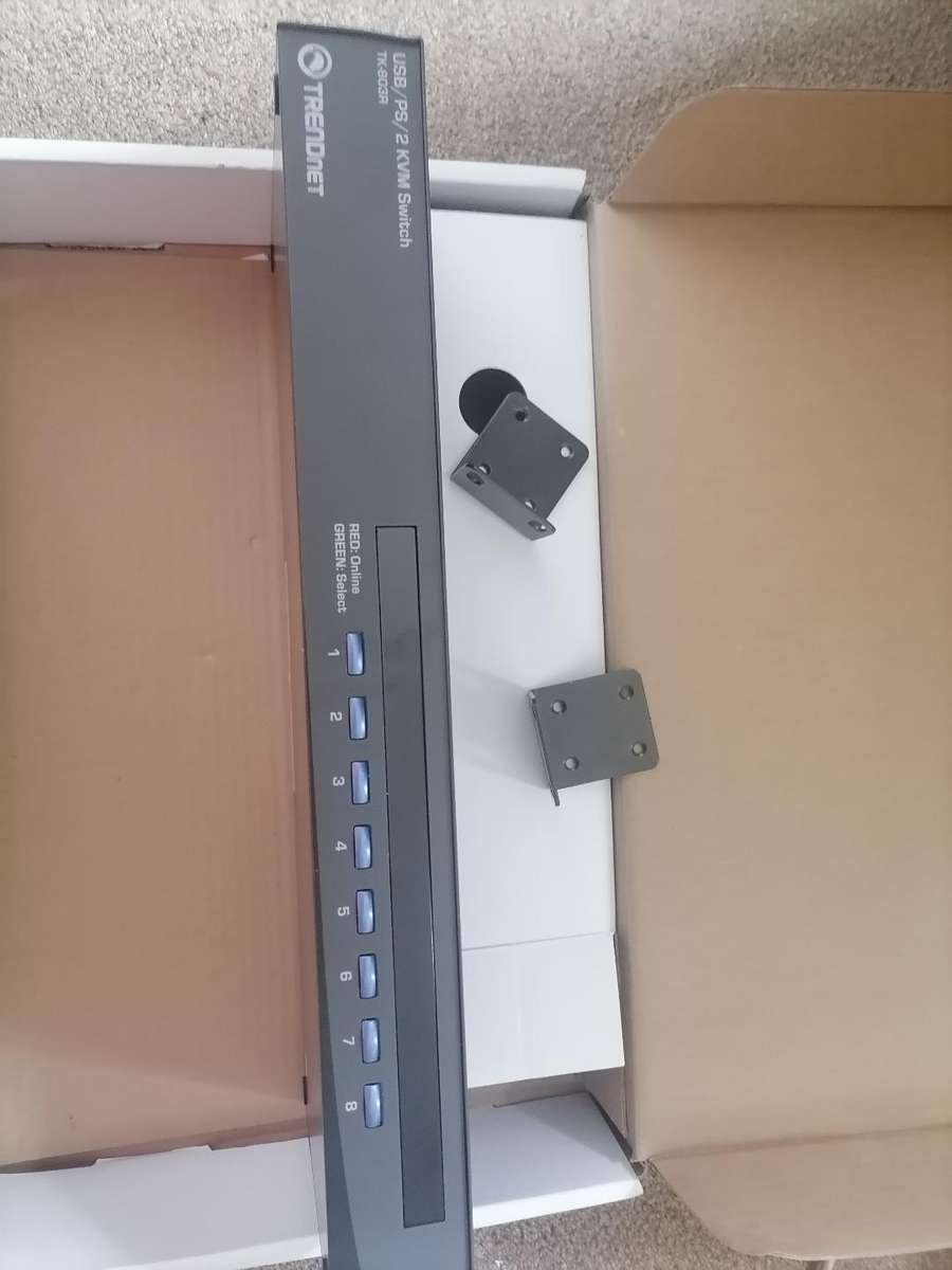 TRENDnet TK-803R 8-Port Rackmount KVM Switch