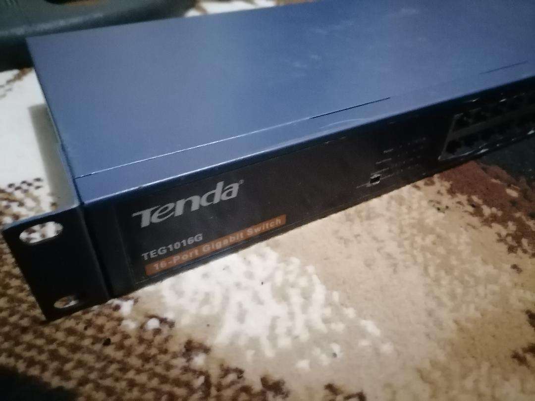 **LOT OF UNTESTED ELECTRONICS*ETHERNET SWITCH,HDD,UPS BATTERIES,SMART TV BOX*ONE BID FOR LOT*