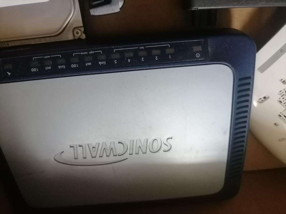 Bulk lot of electronics