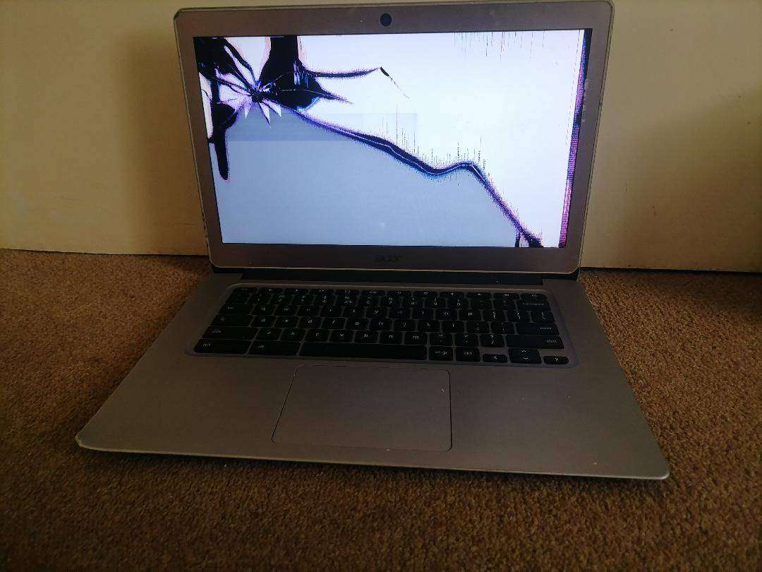 Acer Chromebook 14 CB3-431  [Screen damaged)