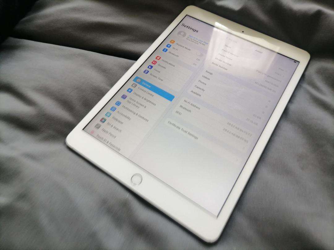 APPLE IPAD 10" A2197 7TH GEN.32GB, WIFI/BT. CHARGER*EXCELLENT CONDITION*