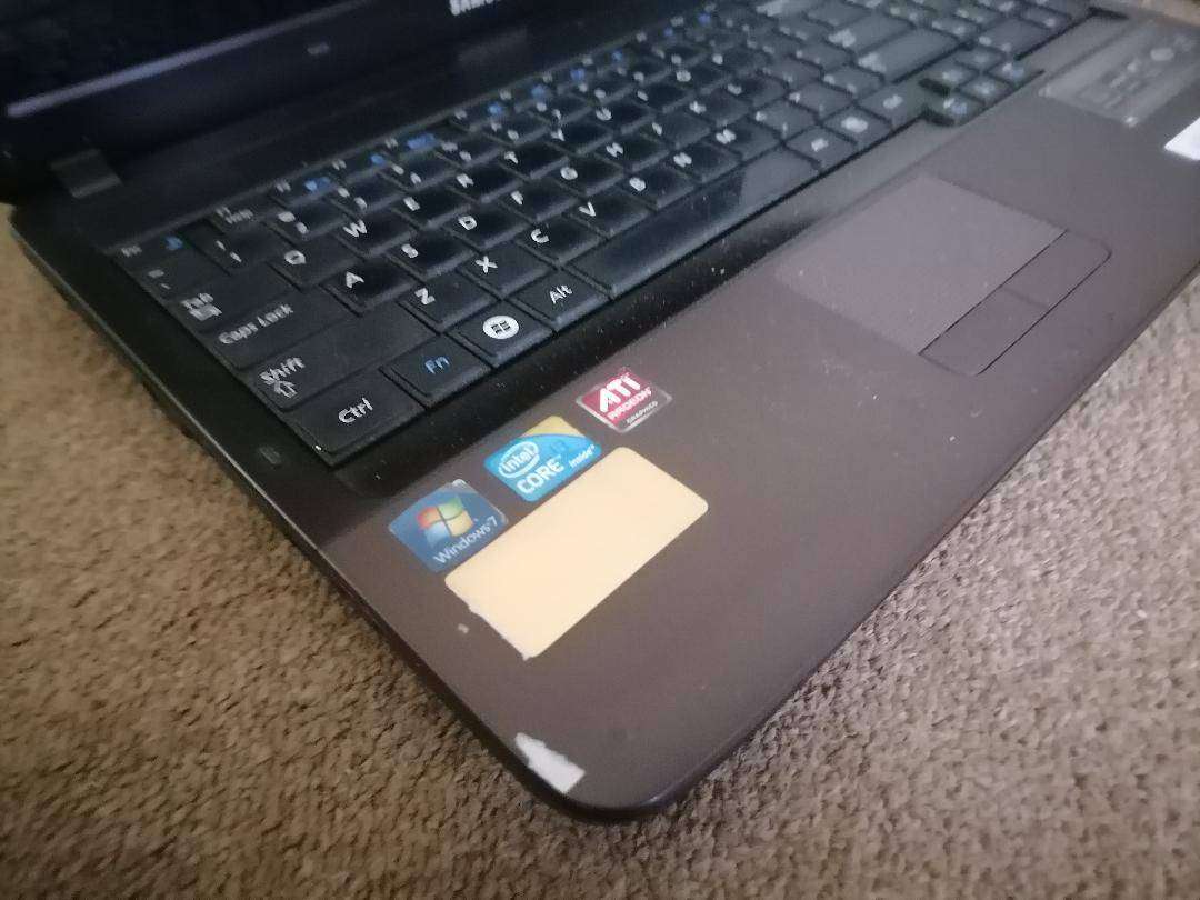 Samsung R540 15.6" Notebook (Core i3-350)