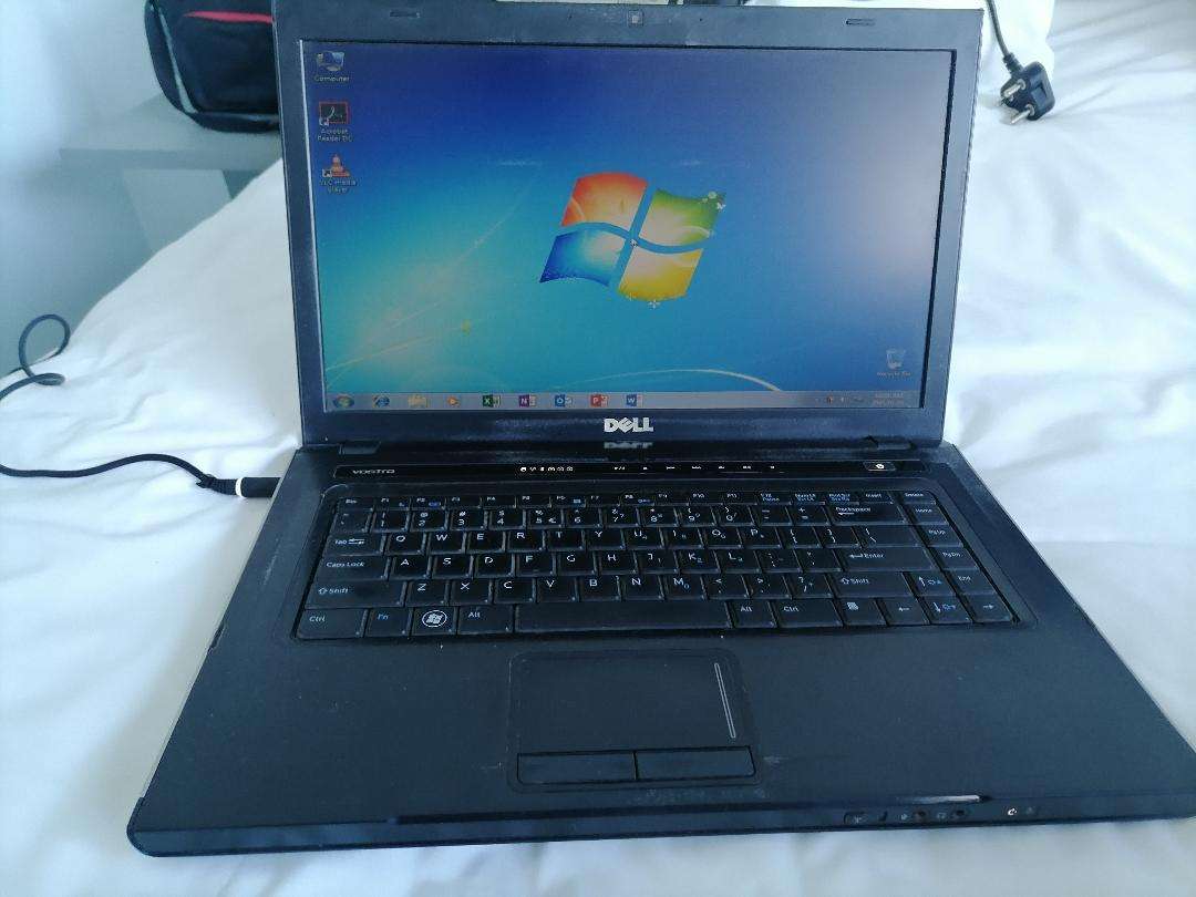 DELL VOSTRO 3500 i3 4GB RAM, 250GB HDD, W10/OFFICE, MUST BE PLUGGED IN, BATTERY DEAD