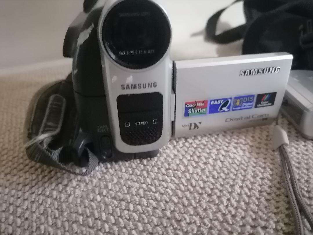 Lot of 2 x Samsung camera and Samsung camcorder. One bid for both.