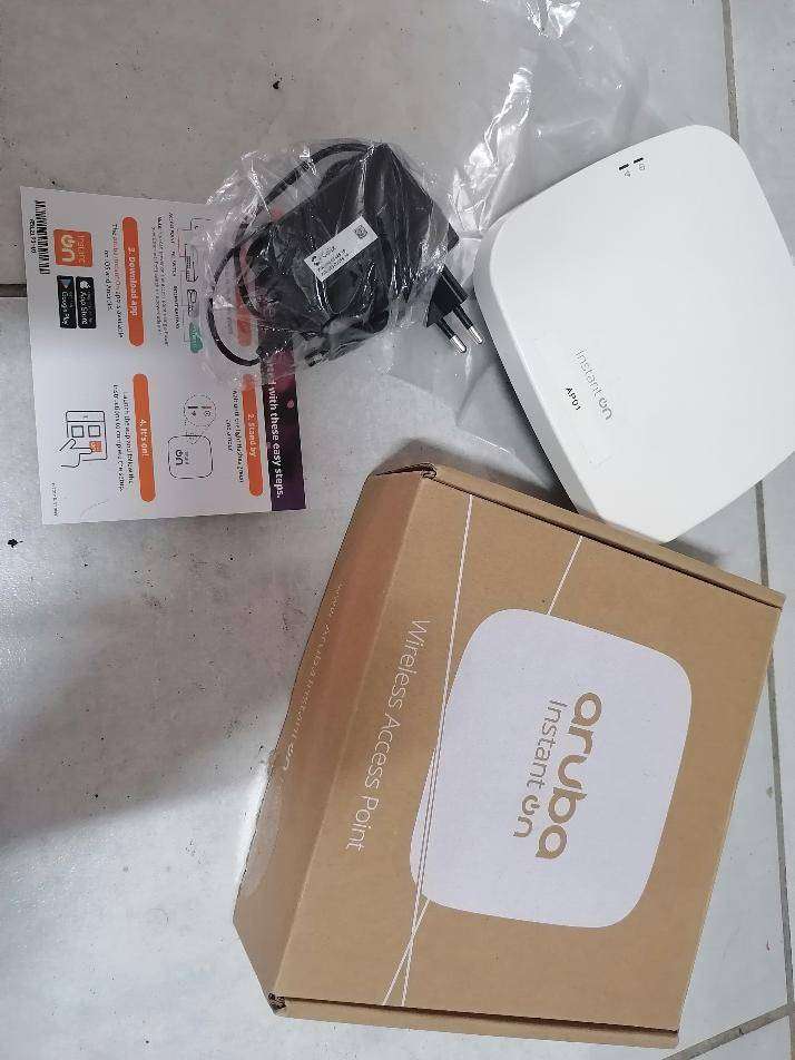 HPE Instant On APIN0305 Wireless Access Point with Power Supply