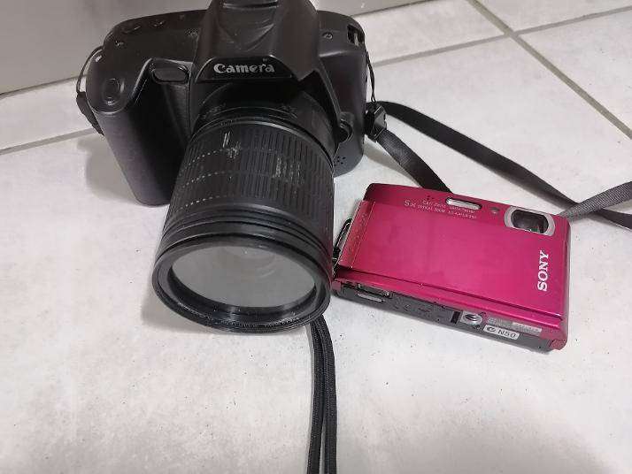 2 x CAMERAS*ONE BID FOR BOTH*