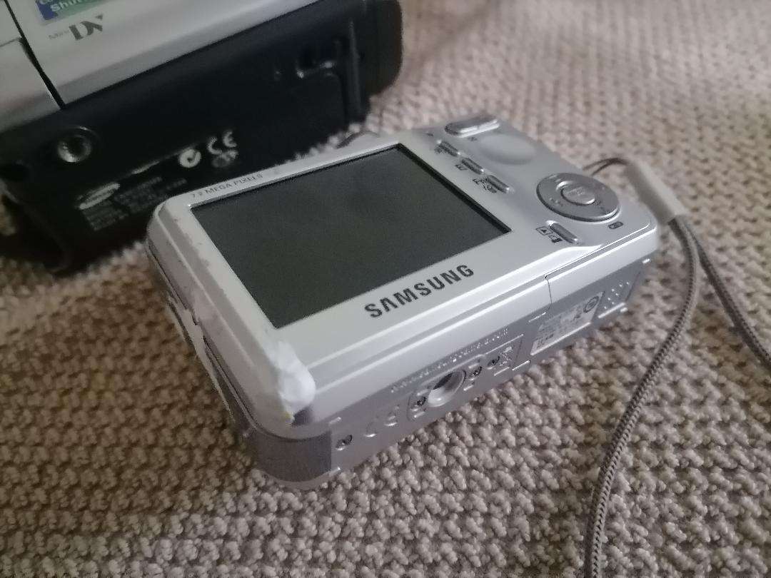 Lot of 2 x Samsung camera and Samsung camcorder. One bid for both.