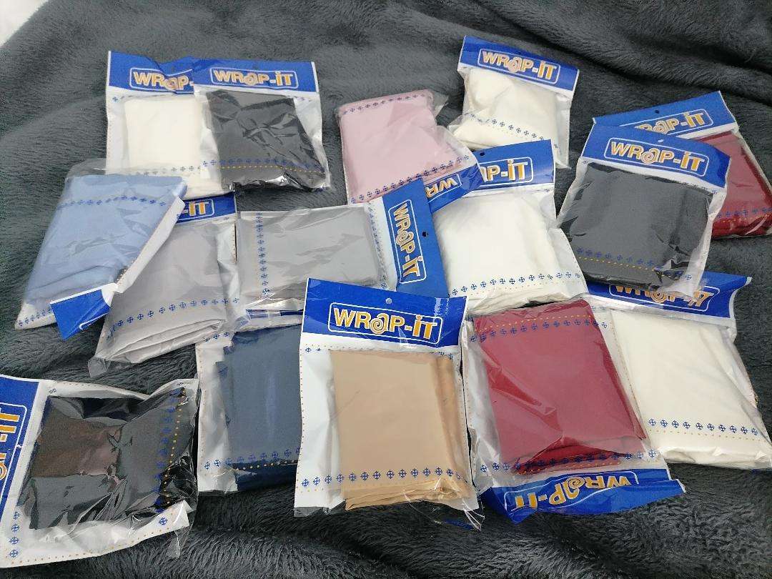 BULK LOT OF PILLOW CASES, SILK LIKE MATERIAL, ONE BID FOR THE LOT*