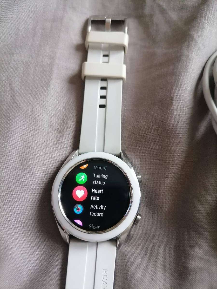 HUAWEI WATCH GT-1A5 SMART WATCH WITH CHARGER