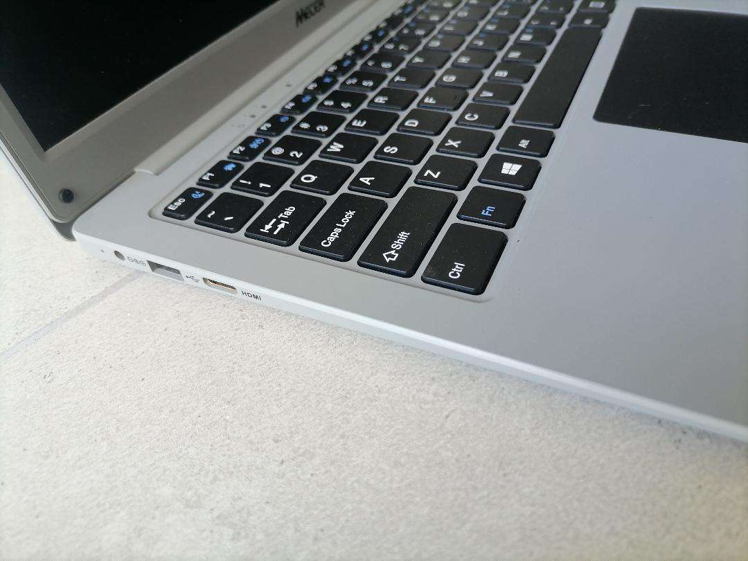 Mecer Wizard 2.0 (CA14D01) Celeron 1.10GHz 4GB RAM 64GB SD