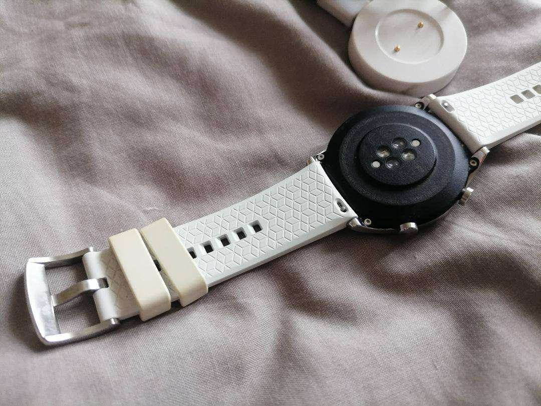 HUAWEI WATCH GT-1A5 SMART WATCH WITH CHARGER