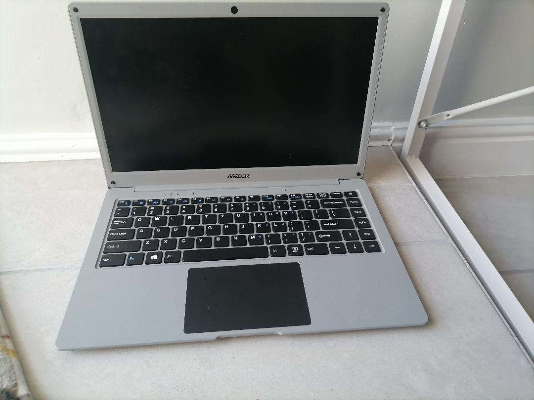 Mecer Wizard 2.0 (CA14D01) Celeron 1.10GHz 4GB RAM 64GB SD