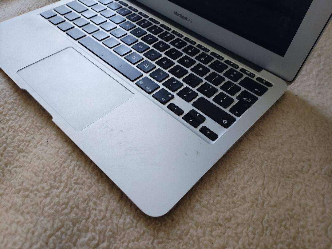 APPLE MAC BOOK AIR A1465 LAPTOP*NO CHARGER,UNTESTED