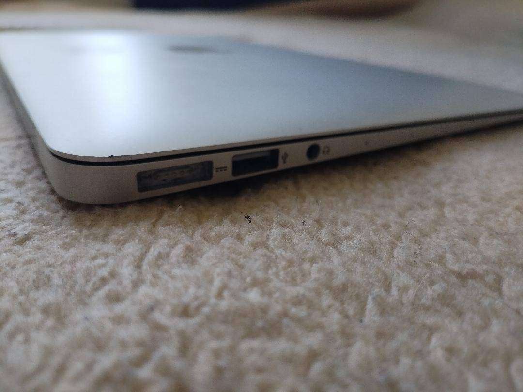 APPLE MAC BOOK AIR A1465 LAPTOP*NO CHARGER,UNTESTED