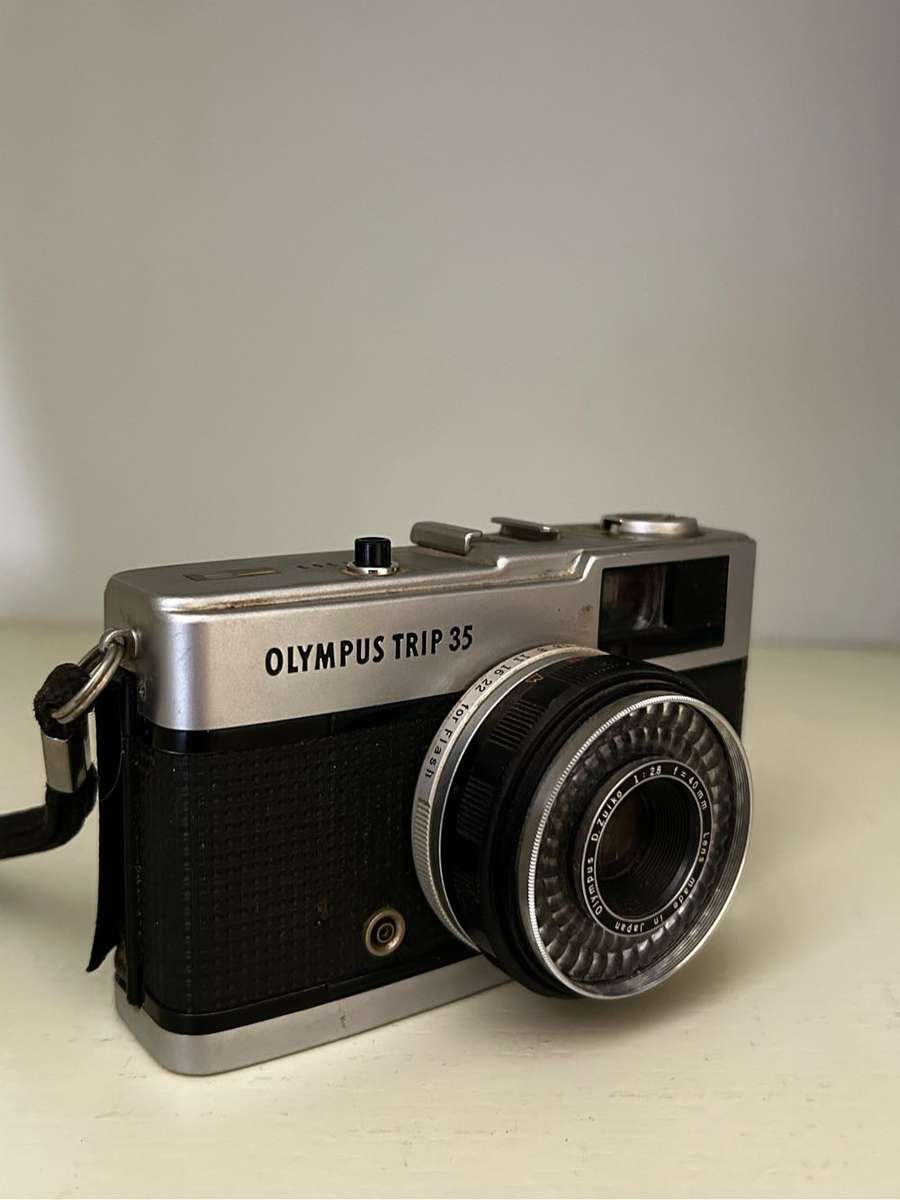 Olympus Trip 35 Compact 35mm Film Camera - Point and Shoot