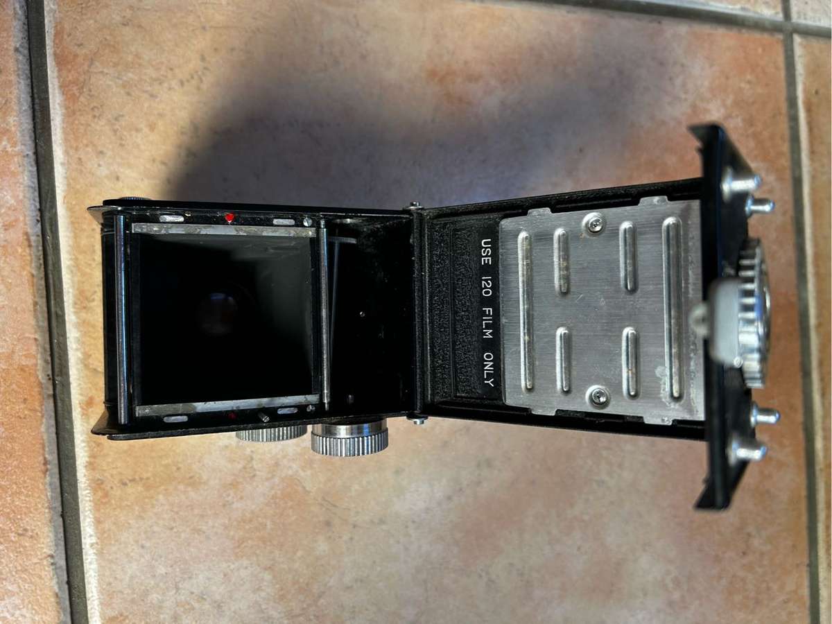 Yashica C Medium Format TLR Camera