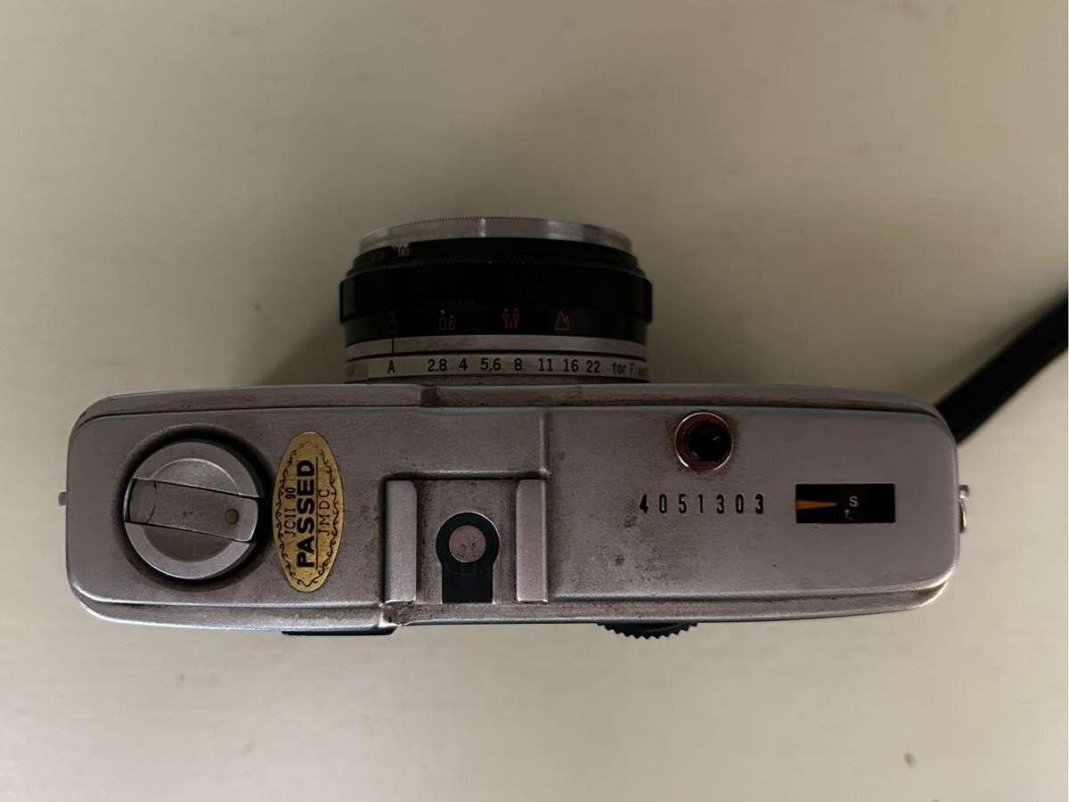 Olympus Trip 35 Compact 35mm Film Camera - Point and Shoot