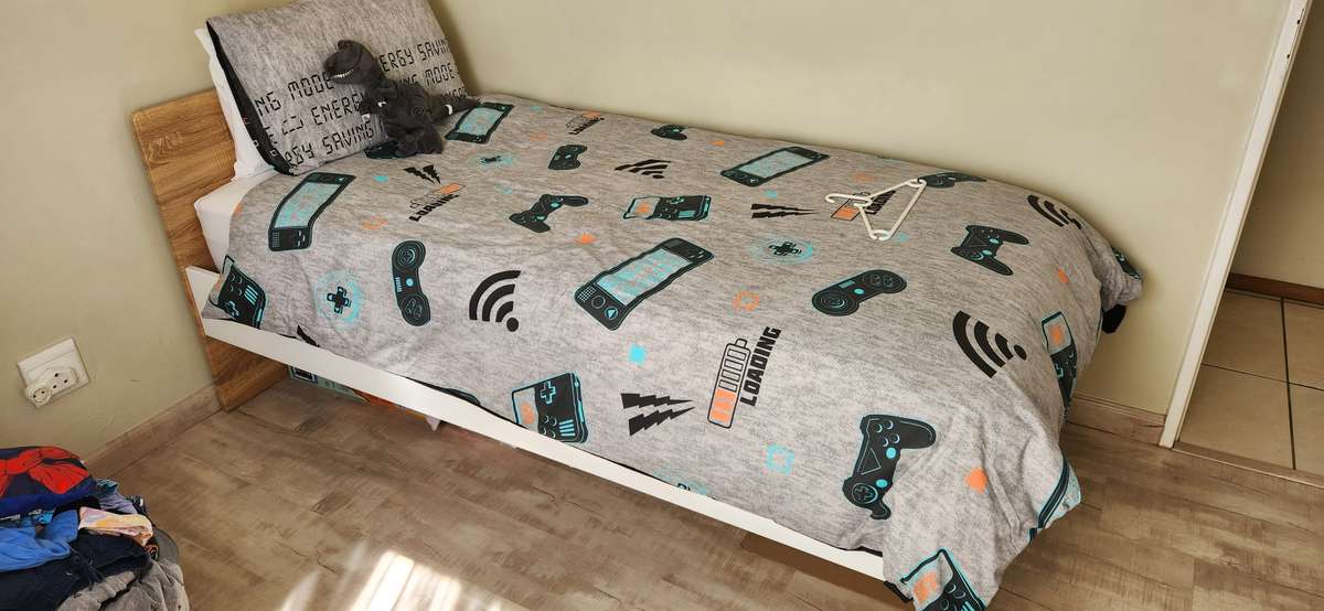 Kika / Kelsey Single Kids Bed