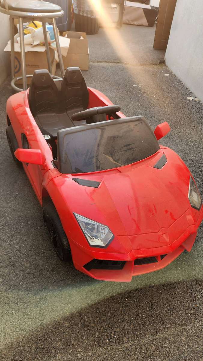 Jeronimo Zoombourgini (Red) 2 wheeler Electric Ride On Fair Condition