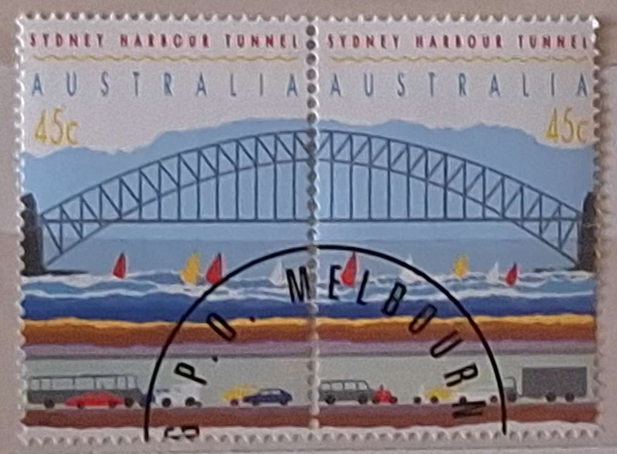Australia 1992 Opening of Sydney Harbour Tunnel 1 Pair of Cancelled Hinged stamps