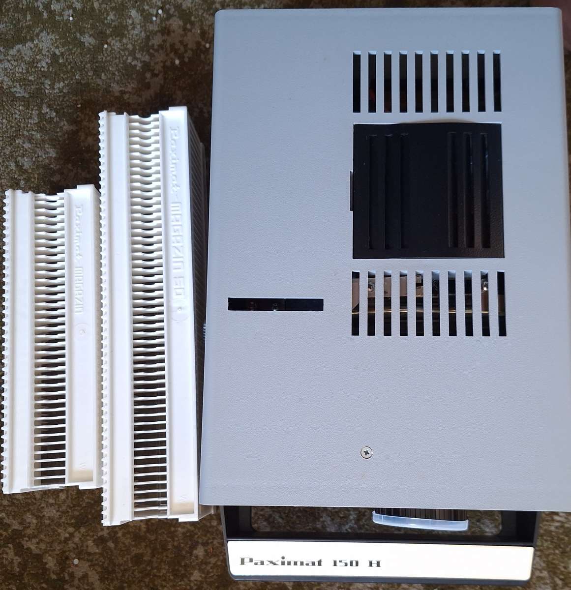 Braun Paximat 150 H Slide Projector in Original Box with 2 Slide Trays (50) and (36)