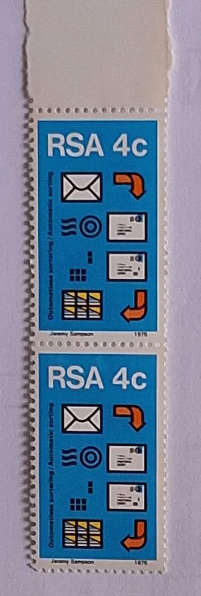 RSA 1975 Postal Mechanised Sorting Pair of Mint stamps