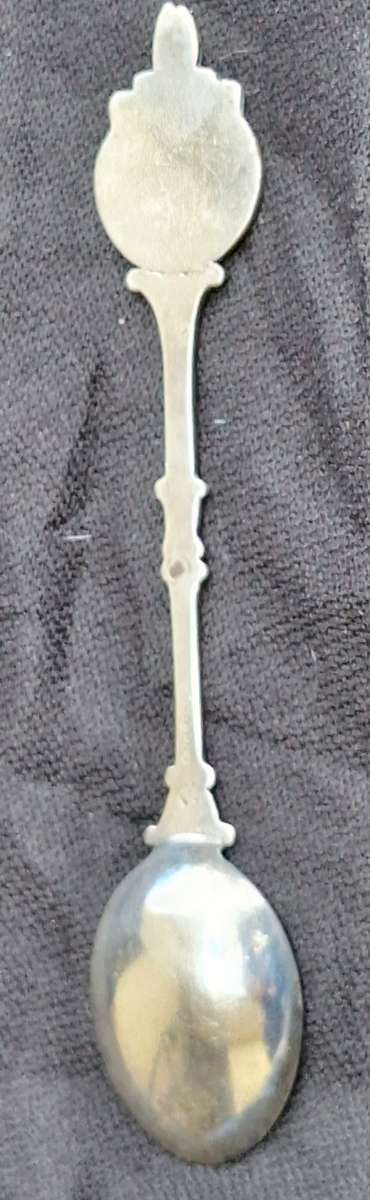 Vintage EPNS Commemorative teaspoon St Andrews College