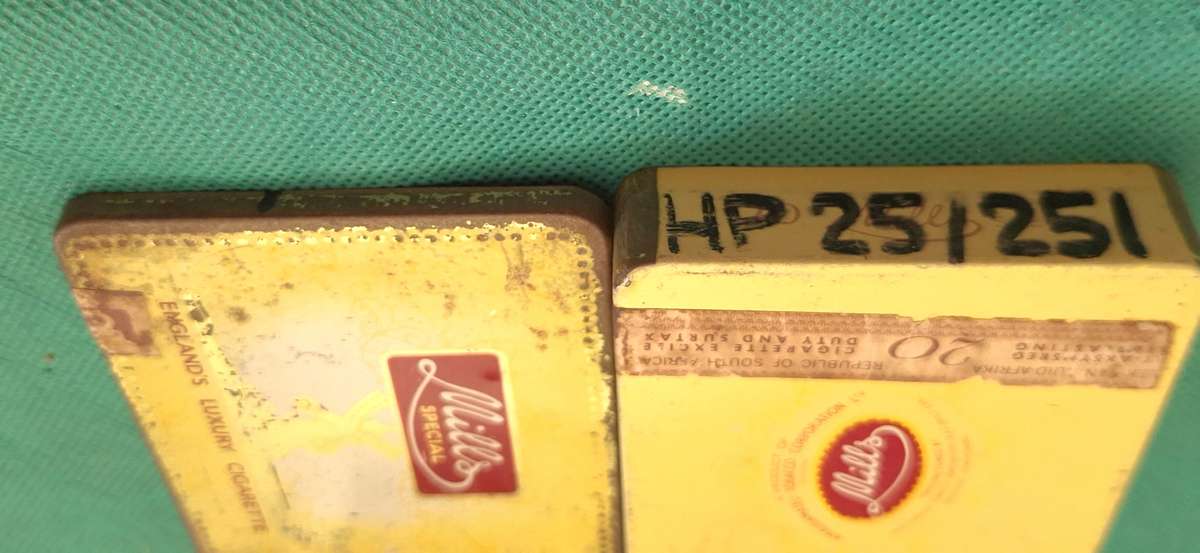 MILLS SPECIAL Empty Cigarette Tin