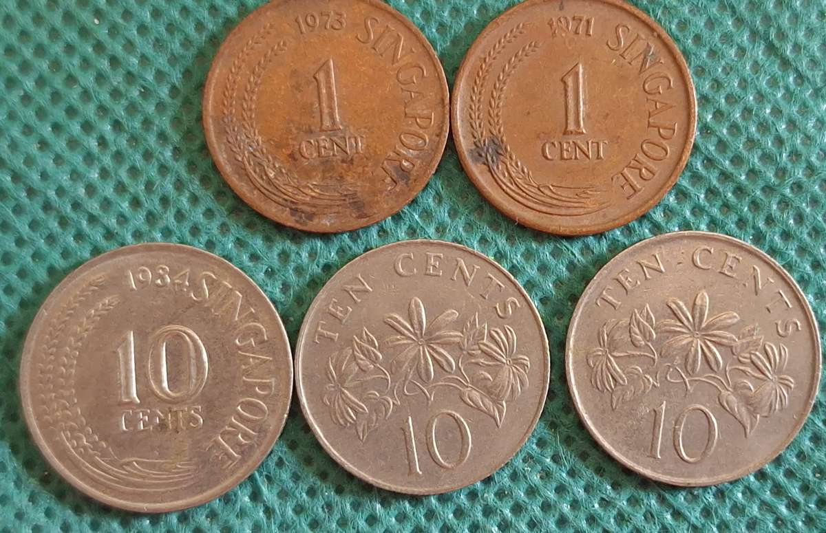 Singapore 1971 and 1973 2 x 1 cent Bronze and 1984, 1986 and 1990 3 x 10 cent Copper-nickel