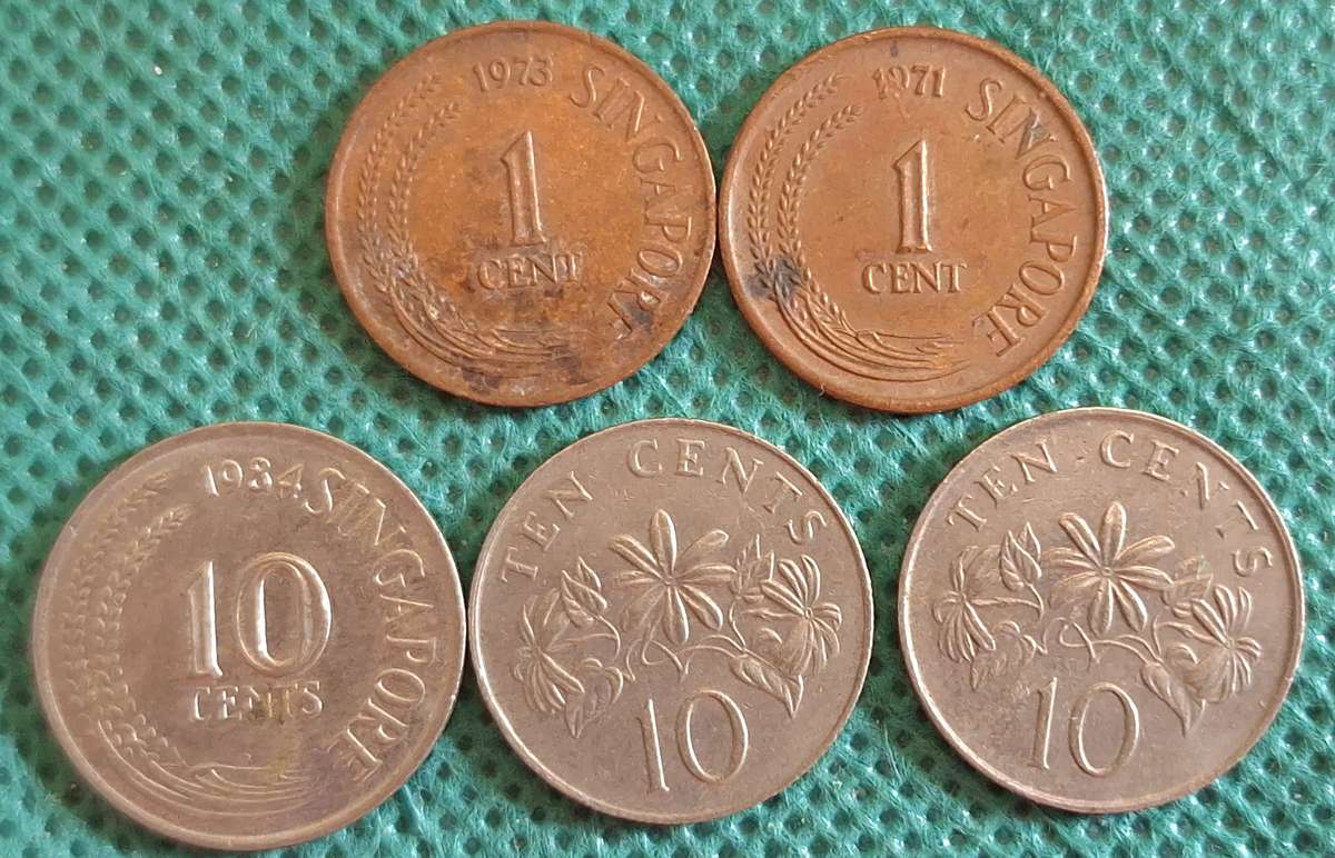 Singapore 1971 and 1973 2 x 1 cent Bronze and 1984, 1986 and 1990 3 x 10 cent Copper-nickel