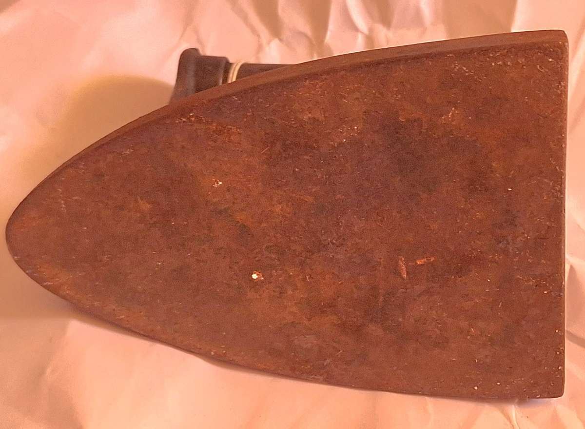 Vintage No 4 Sad Iron