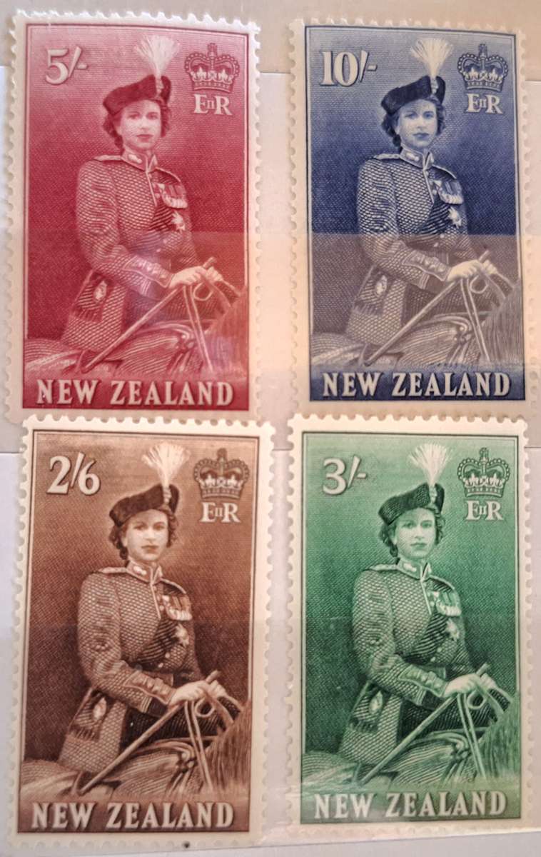 New Zealand 1953/54 Queen Elizabeth II High Values  4 Mint stamps