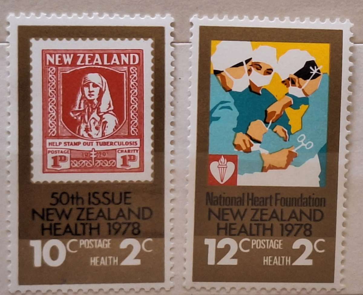 New Zealand 1978 Health Issue Set of 2 Mint stamps