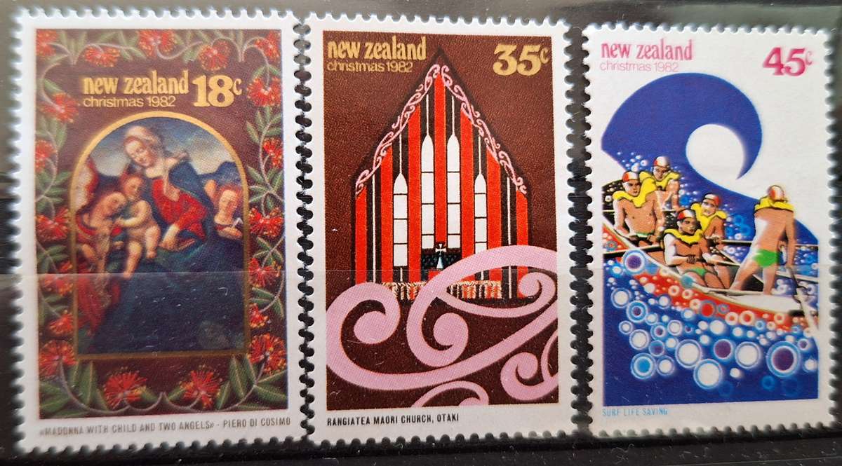 New Zealand 1982 Christmas Set of 3 Unused Hinged stamps