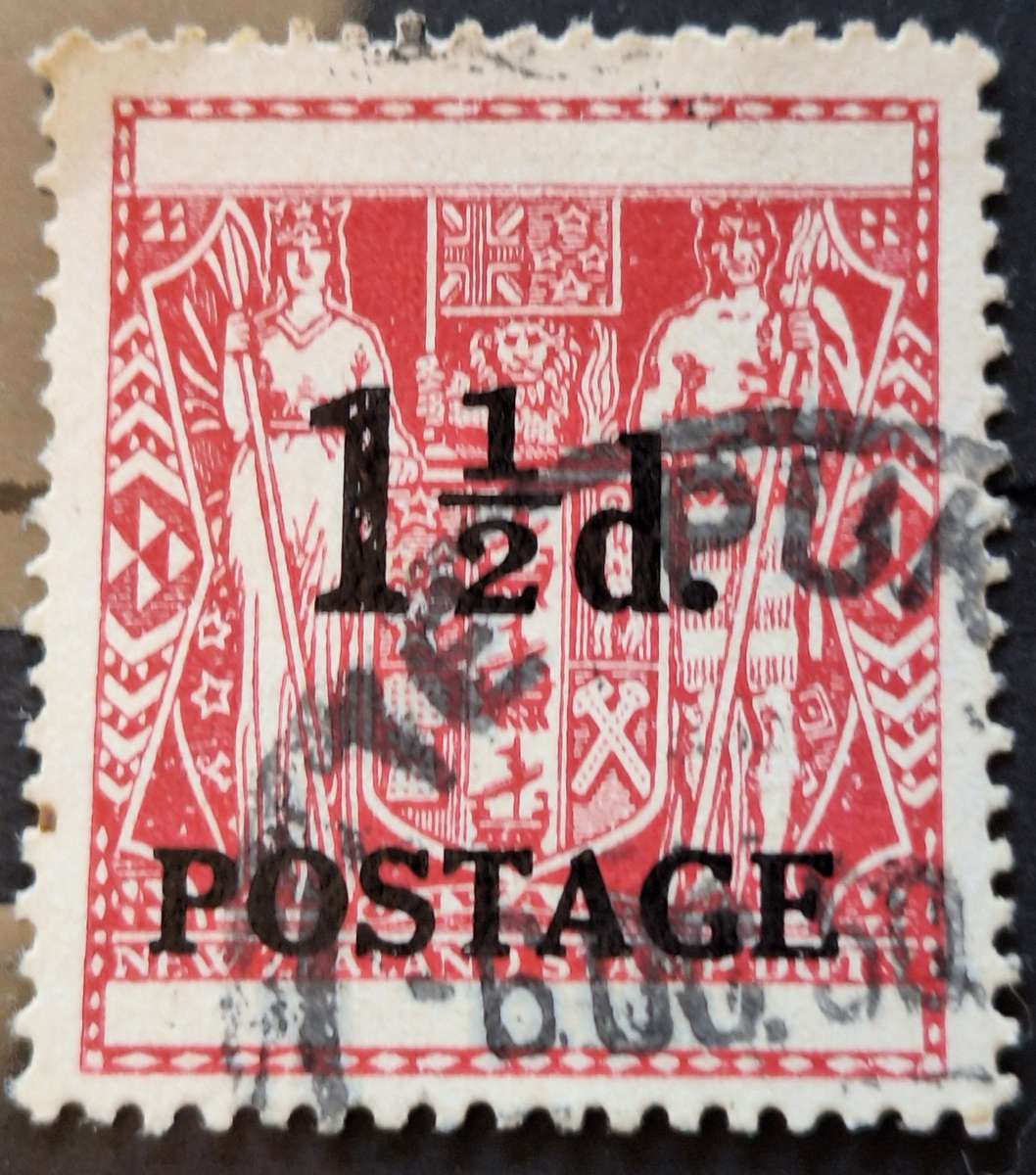 New Zealand 1950-53 Provisional 1 1/2d Red 1 Used stamp
