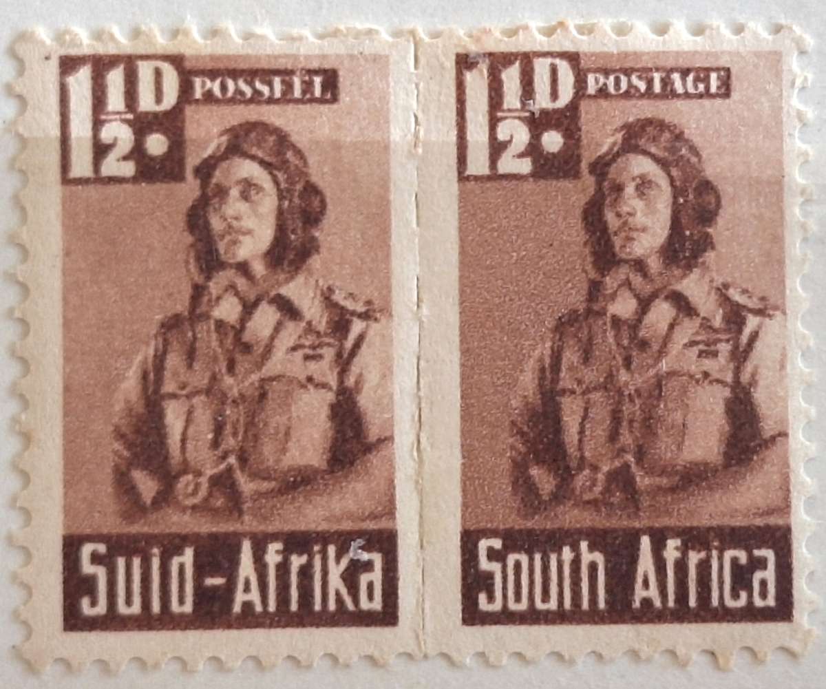 Union of South Africa 1942-44 War Effort Pair of Unused Hinged 1 1/2d stamps