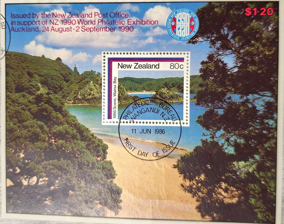 New Zealand 1986 Scenic Coasts Cancelled Hinged Miniature Sheet