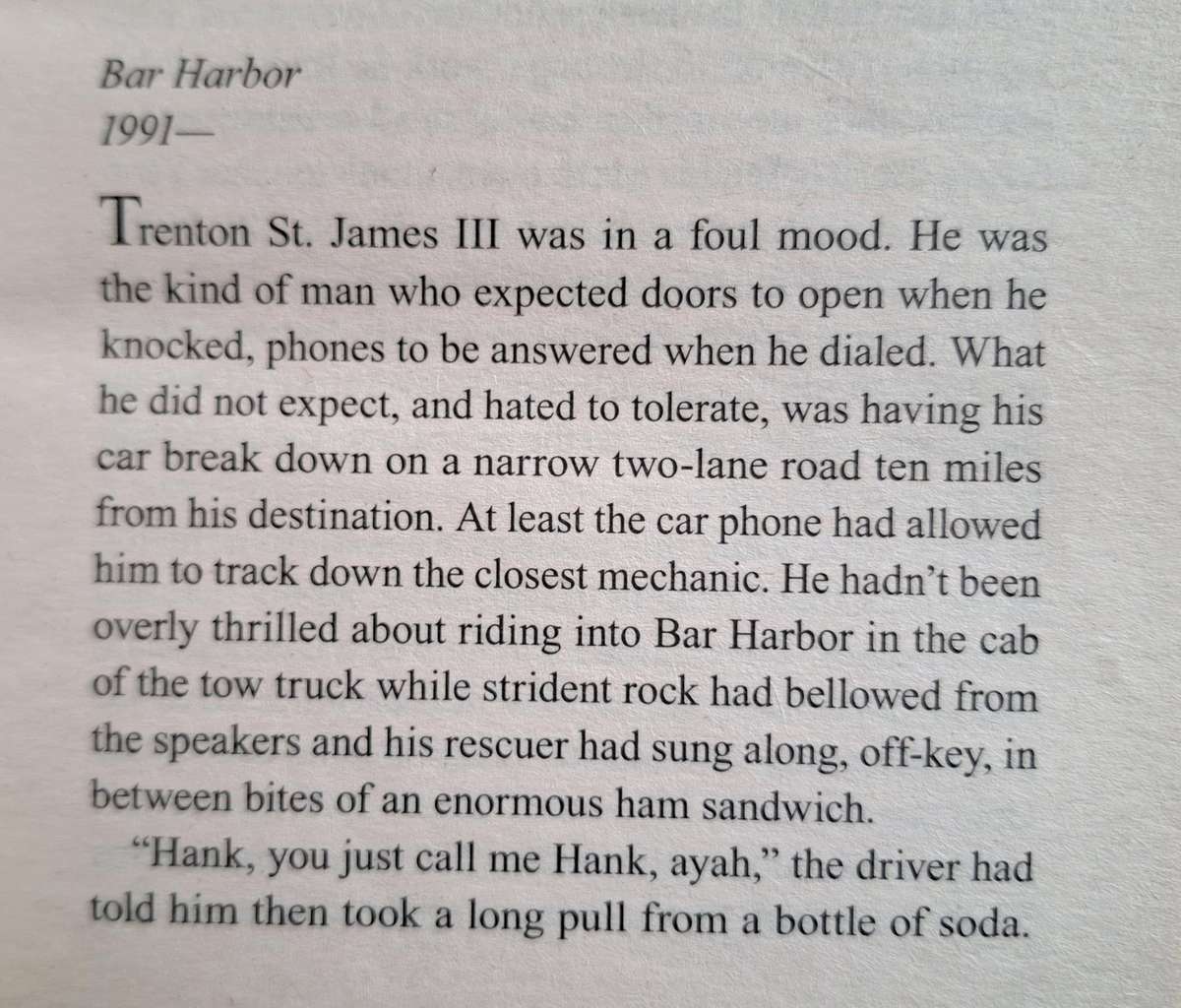 The Calhoun Sisters by Nora Roberts Paperback