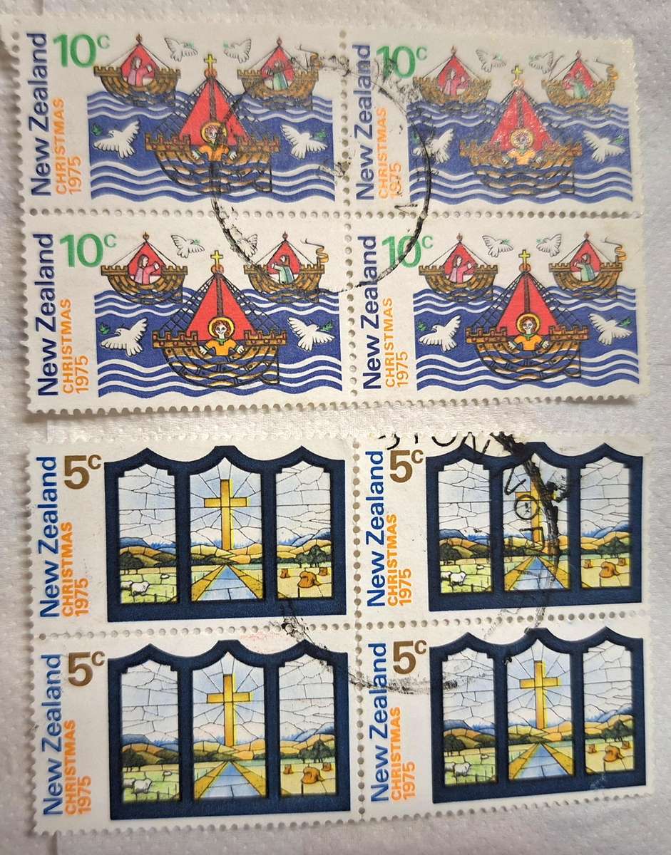 New Zealand 1975 Christmas 2 Used Blocks of 4 Each stamps