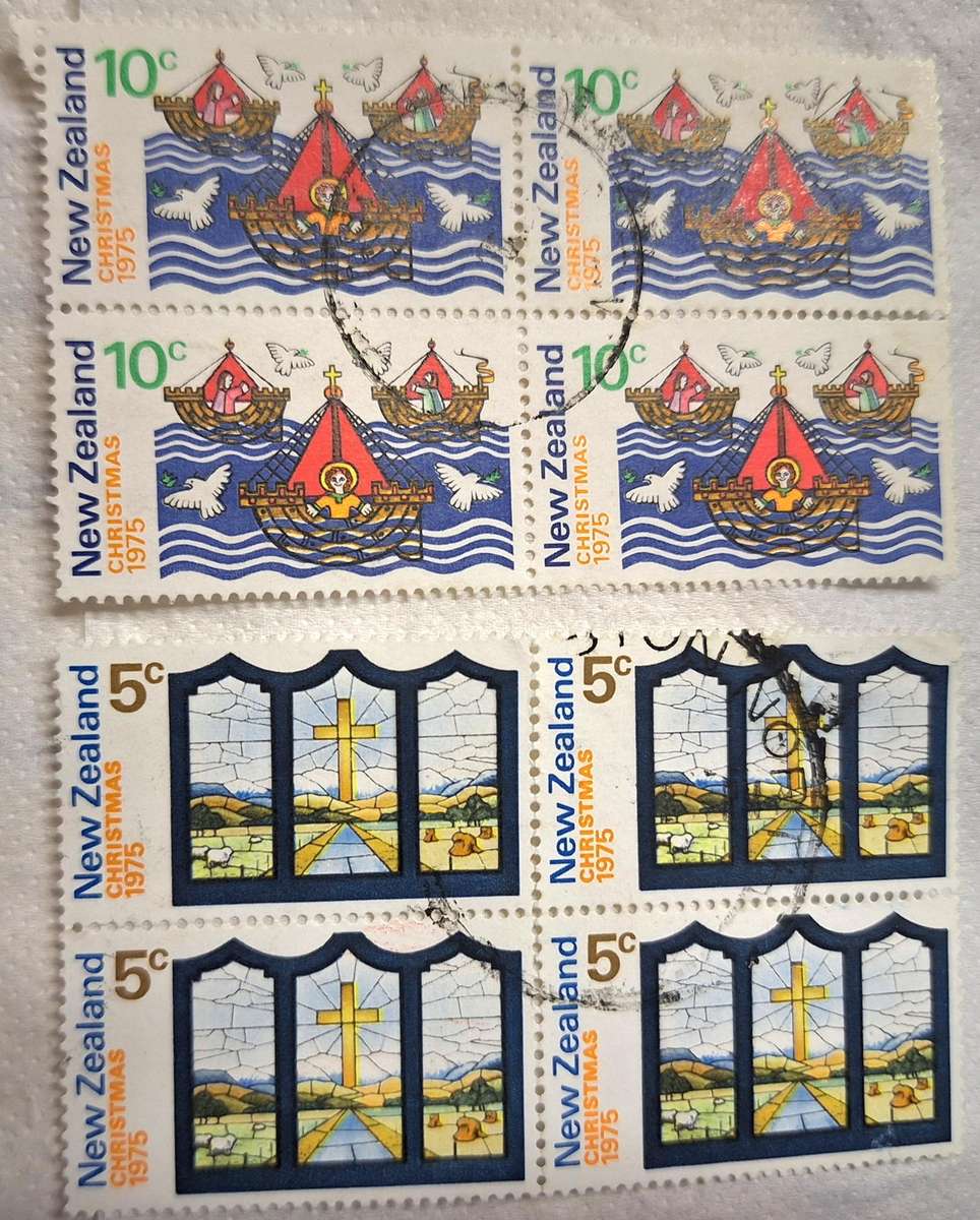 New Zealand 1975 Christmas 2 Used Blocks of 4 Each stamps