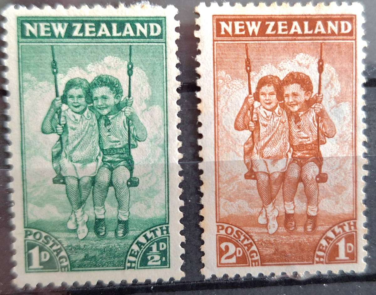 New Zealand 1942 Health Issue Set of 2 Unused Hinged stamps